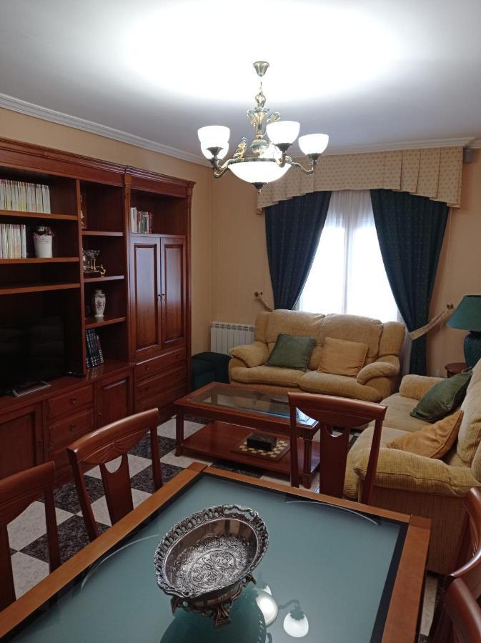 Apartamento Turistico Antigua Universidad Almagro Esterno foto