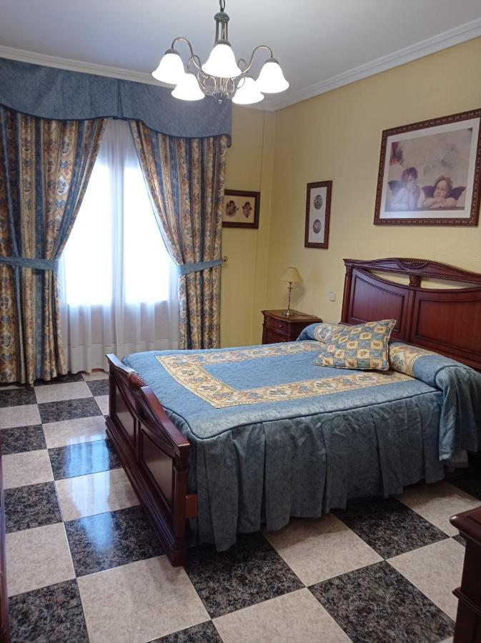 Apartamento Turistico Antigua Universidad Almagro Esterno foto