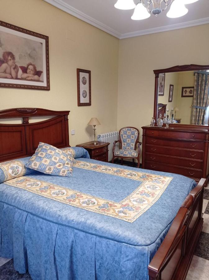Apartamento Turistico Antigua Universidad Almagro Esterno foto